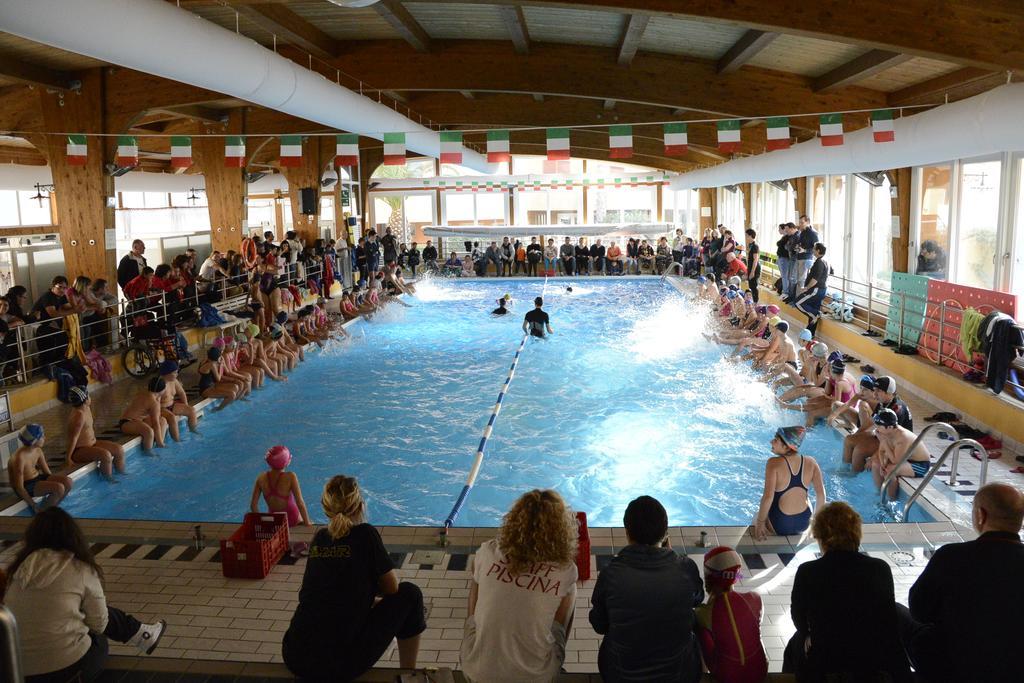 Le Nereidi Hotel & Residence Con Piscina-Tennis-Fitness-Parcheggio Coperto-Sala Conferenze La Maddalena  Bagian luar foto