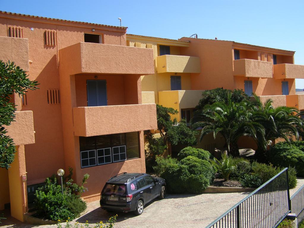 Le Nereidi Hotel & Residence Con Piscina-Tennis-Fitness-Parcheggio Coperto-Sala Conferenze La Maddalena  Bagian luar foto